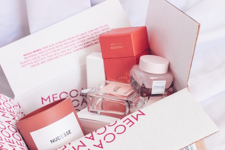 RadiantAuraNow: Your One-Stop Shop for Beauty Essentials Online