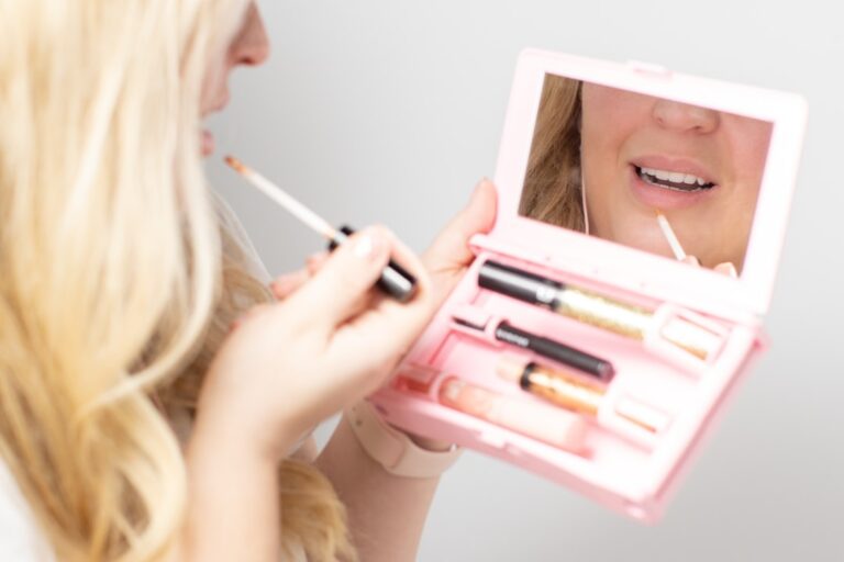 Elevate Your Beauty Game with RadiantAuraNow’s Exclusive Offers